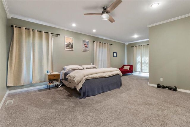 2111 Sycamore Drive, West Plains, MO 65775