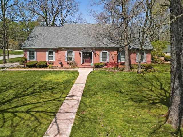 2111 Sycamore Drive, West Plains, MO 65775