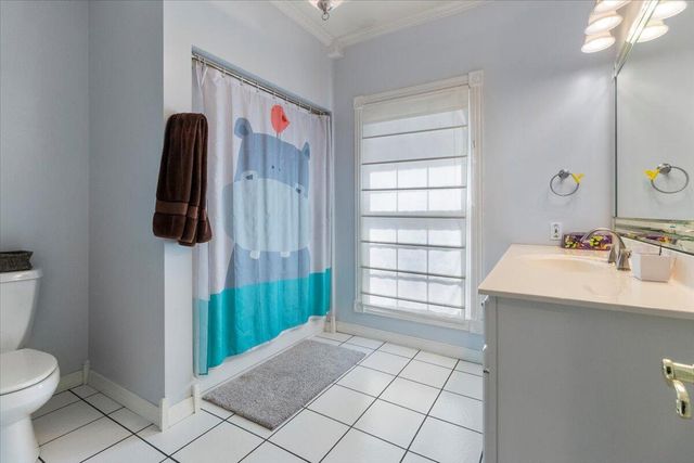 2111 Sycamore Drive, West Plains, MO 65775