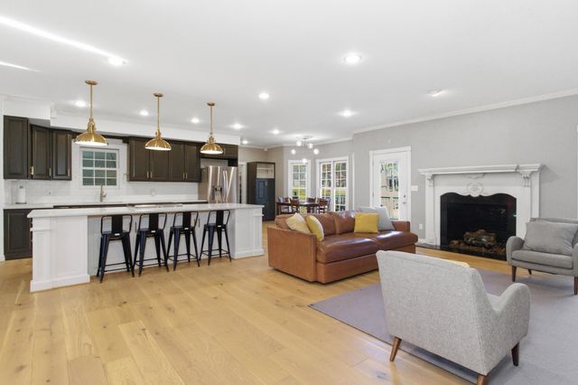 2111 Sycamore Drive, West Plains, MO 65775