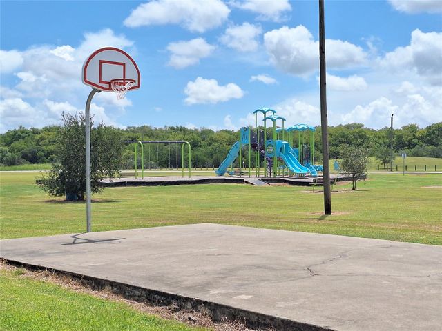 304 Bayside Drive, Anahuac, TX 77514