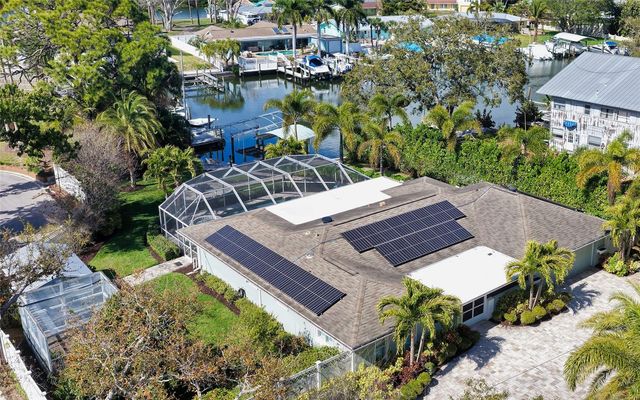 121 HOLLY AVENUE, Sarasota, FL 34243