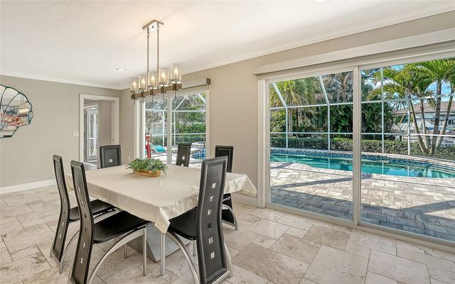 121 HOLLY AVENUE, Sarasota, FL 34243