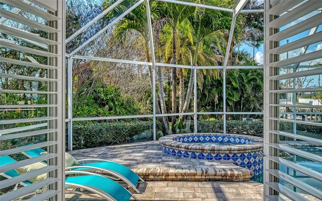 121 HOLLY AVENUE, Sarasota, FL 34243