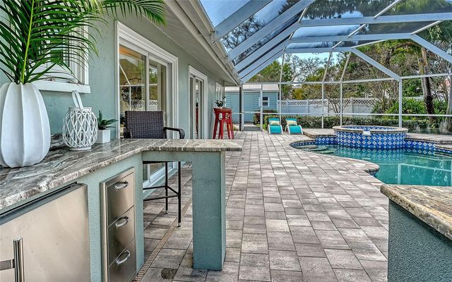 121 HOLLY AVENUE, Sarasota, FL 34243