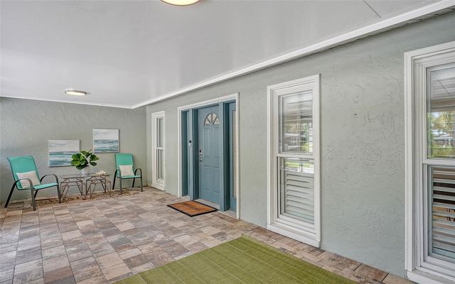 121 HOLLY AVENUE, Sarasota, FL 34243
