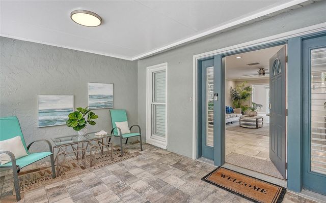 121 HOLLY AVENUE, Sarasota, FL 34243