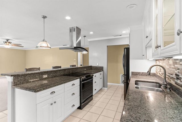 701 BALTUSROL WAY, Sun City Center, FL 33573