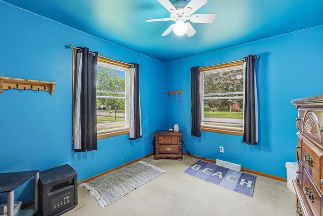 836 MEADOWBROOK LANE, Fond Du Lac, WI 54935