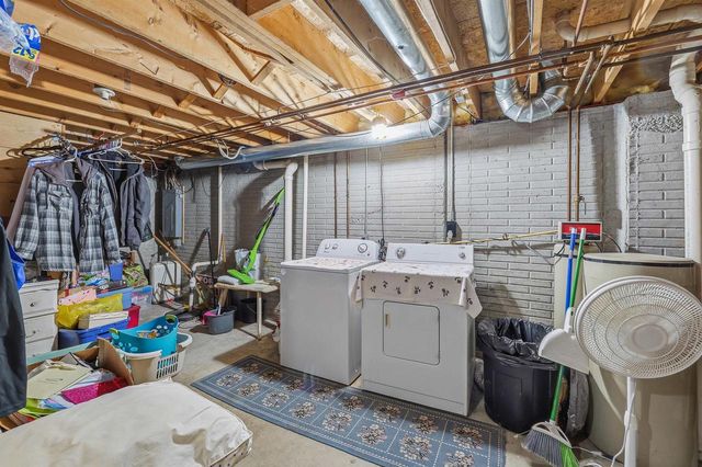 836 MEADOWBROOK LANE, Fond Du Lac, WI 54935