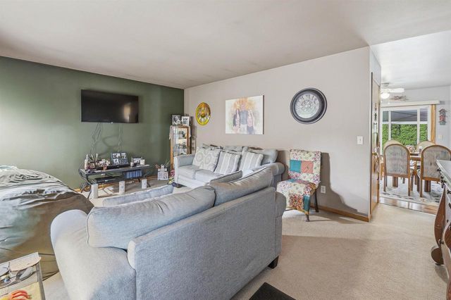 836 MEADOWBROOK LANE, Fond Du Lac, WI 54935