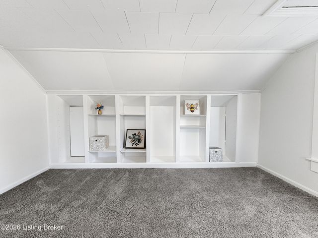 998 Meadow Hill Rd, Louisville, KY 40219