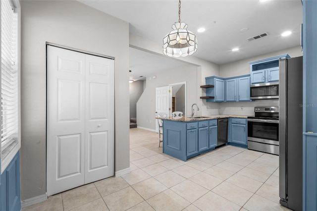 1710 NW 7TH STREET 404, Gainesville, FL 32609