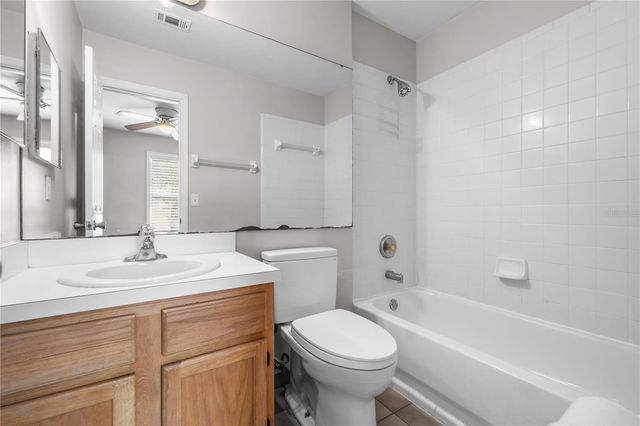 1710 NW 7TH STREET 404, Gainesville, FL 32609