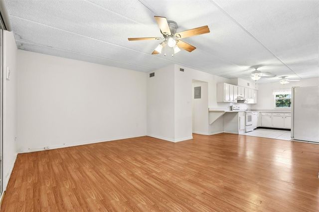 525 CONWAY ROAD 69, Orlando, FL 32807