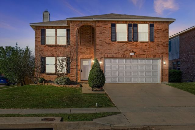 1801 Kittredge Way, Fort Worth, TX 76247