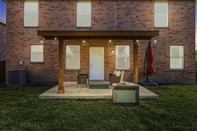 1801 Kittredge Way, Fort Worth, TX 76247