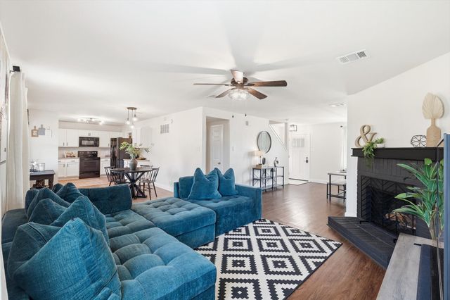 1801 Kittredge Way, Fort Worth, TX 76247