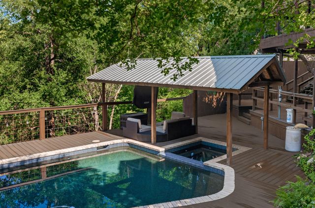 4301 Hyridge DR, Austin, TX 78759