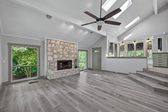 4301 Hyridge DR, Austin, TX 78759