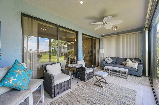 8049 Aberdeen Drive 101, Boynton Beach, FL 33472