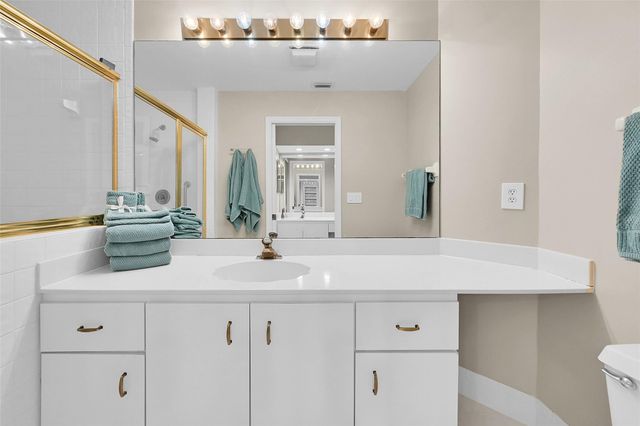 8049 Aberdeen Drive 101, Boynton Beach, FL 33472