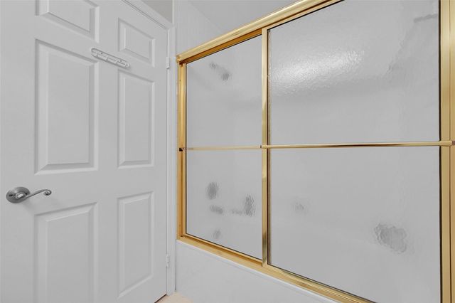 8049 Aberdeen Drive 101, Boynton Beach, FL 33472