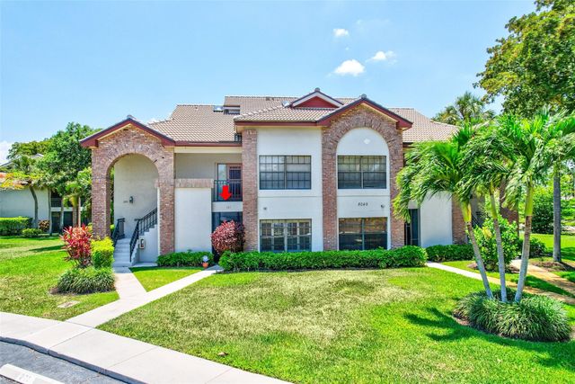 8049 Aberdeen Drive 101, Boynton Beach, FL 33472