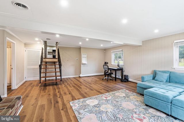 140 GOVERNOR MARKHAM DR, Glen Mills, PA 19342