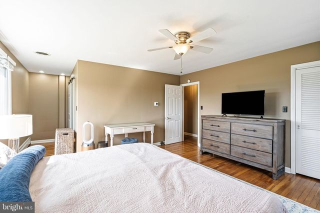 140 GOVERNOR MARKHAM DR, Glen Mills, PA 19342