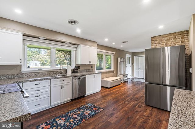 140 GOVERNOR MARKHAM DR, Glen Mills, PA 19342