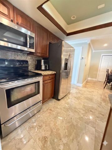 6527 NW 2nd Street, Margate, FL 33063