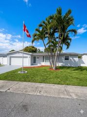 6527 NW 2nd Street, Margate, FL 33063