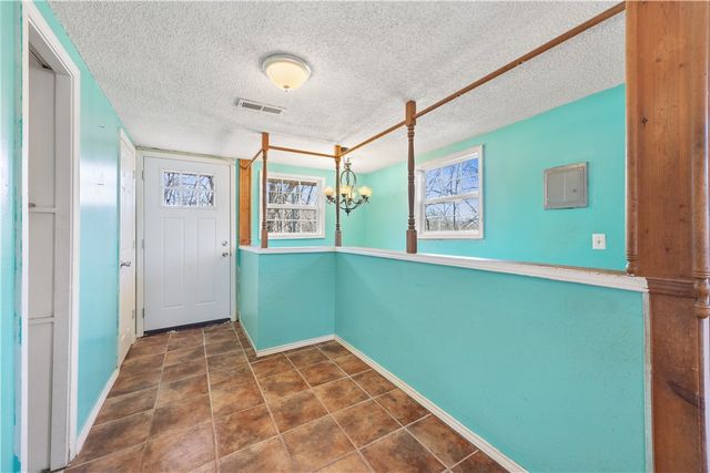 1615 N John Miller Road, Fayetteville, AR 72704