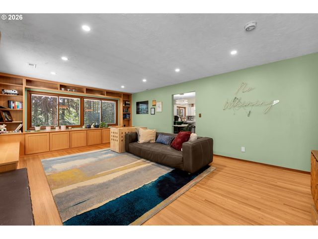 31451 DUTCH CANYON Rd, Scappoose, OR 97056