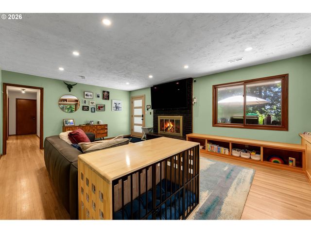 31451 DUTCH CANYON Rd, Scappoose, OR 97056
