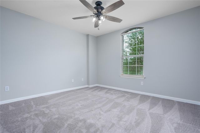 22121 Rose Grass LN, Spicewood, TX 78669