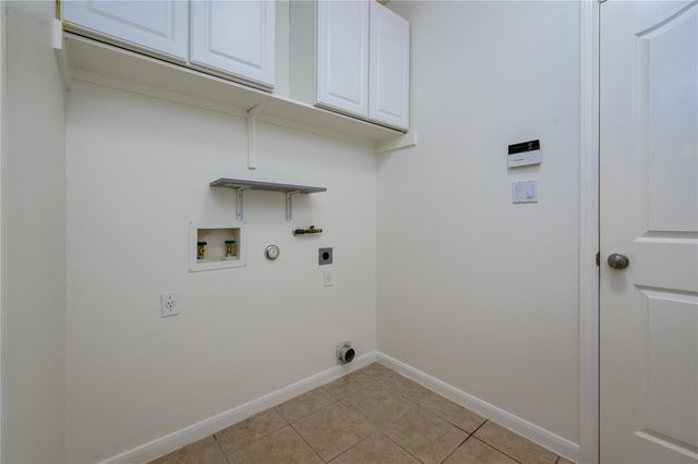 22121 Rose Grass LN, Spicewood, TX 78669