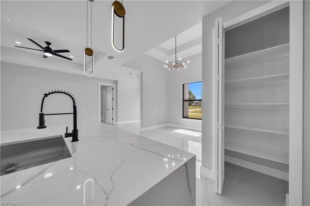 1701 NW 24th PL, Cape Coral, FL 33993