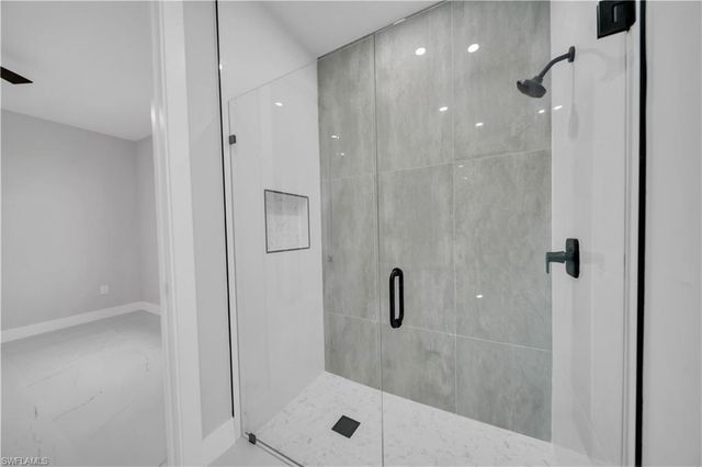 1701 NW 24th PL, Cape Coral, FL 33993