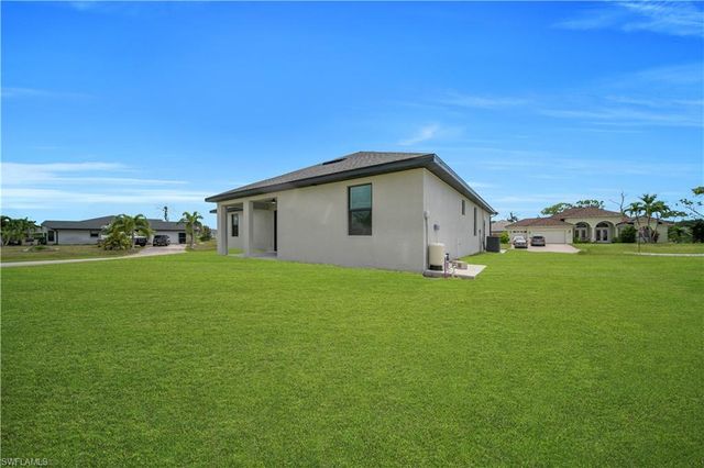 1701 NW 24th PL, Cape Coral, FL 33993