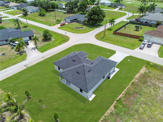 1701 NW 24th PL, Cape Coral, FL 33993