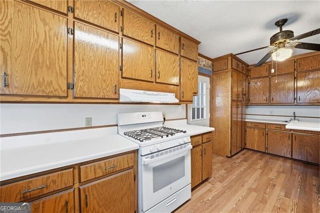 4864 Allen Circle SE, Acworth, GA 30102