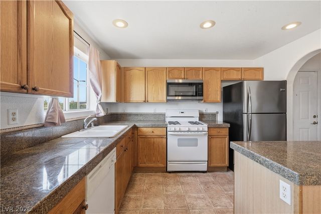 424 Pine Haven Street 202, Las Vegas, NV 89144