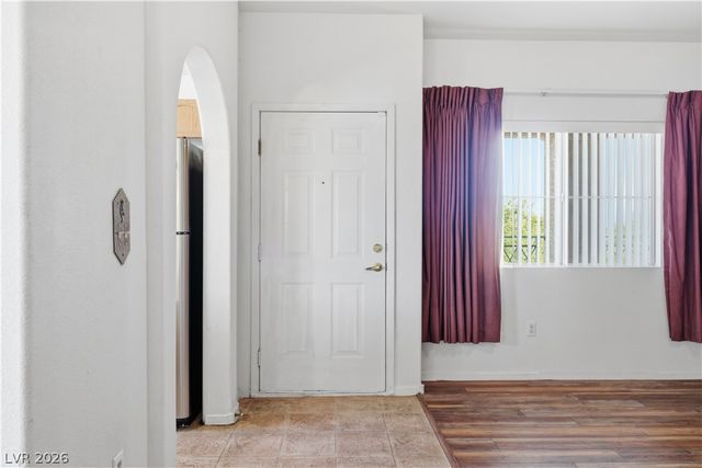 424 Pine Haven Street 202, Las Vegas, NV 89144