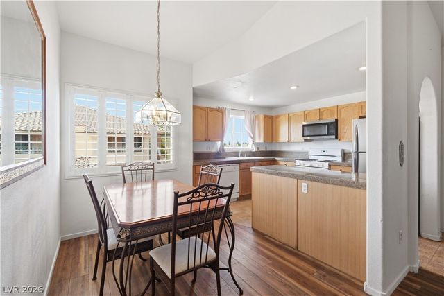 424 Pine Haven Street 202, Las Vegas, NV 89144