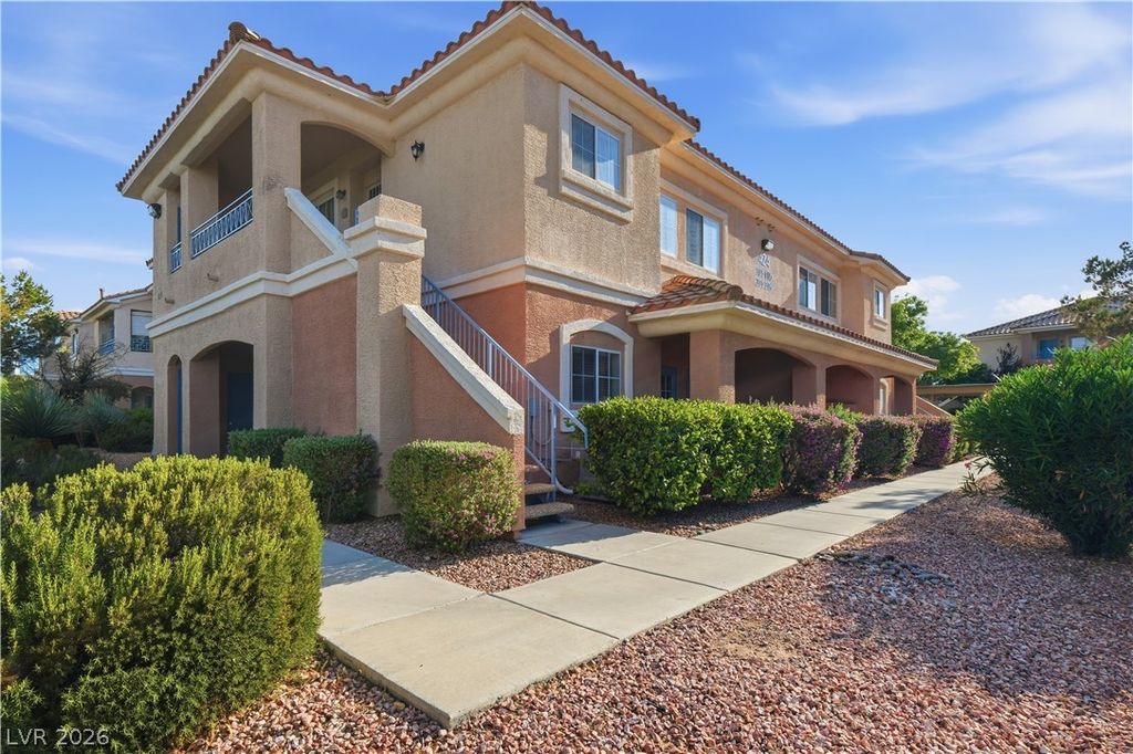 424 Pine Haven Street 202, Las Vegas, NV 89144