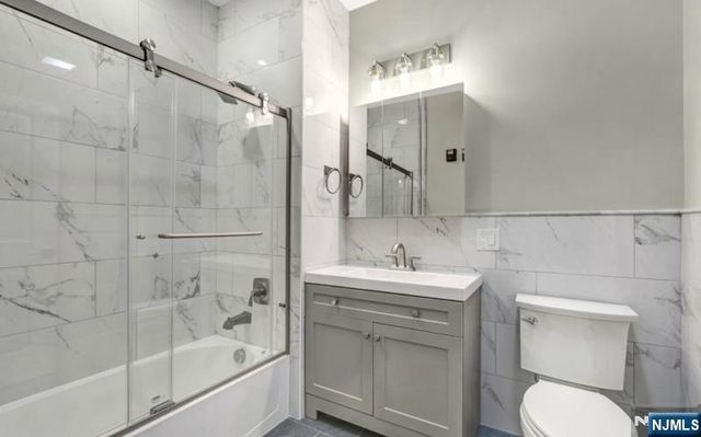 318 Dixon Avenue 304, Paterson, NJ 07501