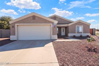 9321 W HILLCREST Place, Arizona City, AZ 85123