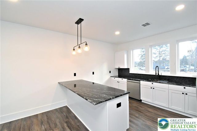 501 Skyline Drive, Allentown City, PA 18103